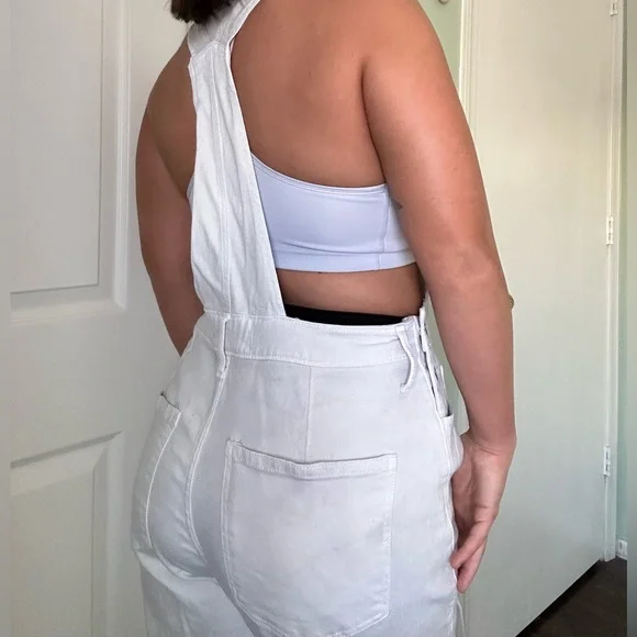 HOLLISTER - Picture 2 of 5